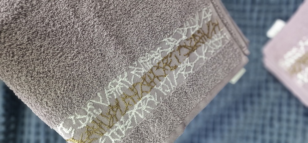 5415 Полотенце махровое 70х135 жаккард пл.420 Домик